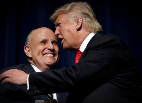 Tramp vəkilinin koronavirusa yoluxduğunu açıqladı – FOTO