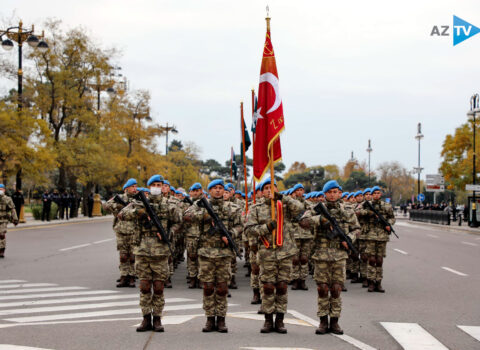 Türkiyə hərbçiləri Bakıda – VİDEO