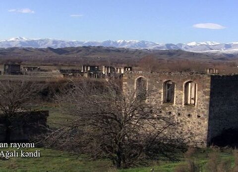 İşğaldan azad edilmiş daha bir kəndimizdən görüntülər – VİDEO