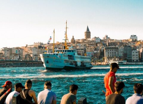 Türkiyəyə gələn turistlər arasında birinci yeri Rusiya tutur