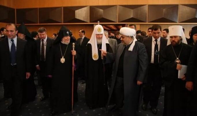 II Qaregin Allahşükür Paşazadəyə çağırış etdi II Qaregin Allahşükür Paşazadəyə çağırış etdi