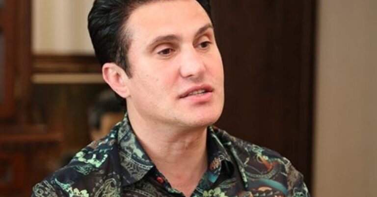 “Pandemiyada brilyant saatlarımı satıb yarısını qaziyə verdim” – Nadir Qafarzadə “Pandemiyada brilyant saatlarımı satıb yarısını qaziyə verdim” – Nadir Qafarzadə