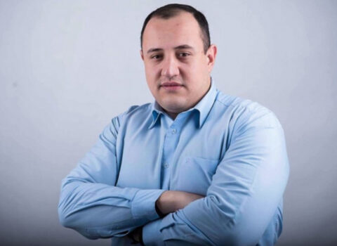 “Xain Nikol məmnuniyyətlə Əliyevin ayaqqabısını yalayır” – Miqran Akopyan