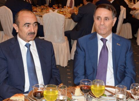 “Həsənov, məni eşidirsinizmi?!” – “Sizə bunu halal etmirəm”