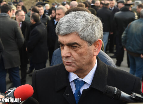 Qarabağa muzdlular gətirilir? – Balasanyan açıqladı