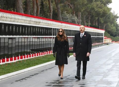 Prezident və xanımı Şəhidlər Xiyabanını ziyarət etdilər – FOTOLAR