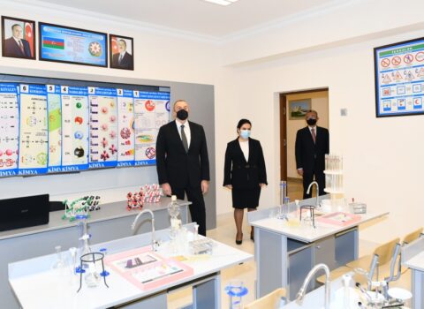 Prezident 2 məktəbin açılışını etdi – FOTOLAR – YENİLƏNİB