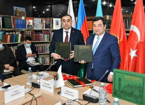 Qazaxıstanda Qarabağa və Azərbaycan Xalq Cümhuriyyətinə həsr olunan kitablar nəşr olundu – FOTOLAR
