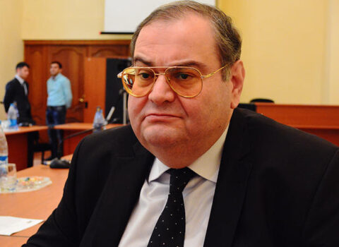 “Anamla birgə yoluxdum, o rəhmətə getdi” – Cəmil Quliyev