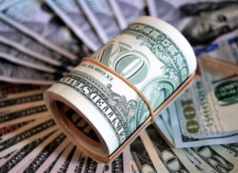 Qonşu ölkədə dollar yenidən BAHALAŞDI