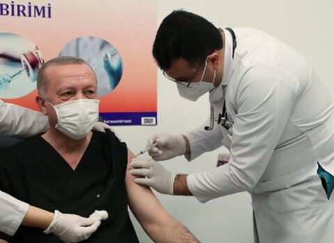 Ərdoğanı peyvənd edən həkimin İmamoğluna bənzərliyi gündəm oldu – FOTOLAR