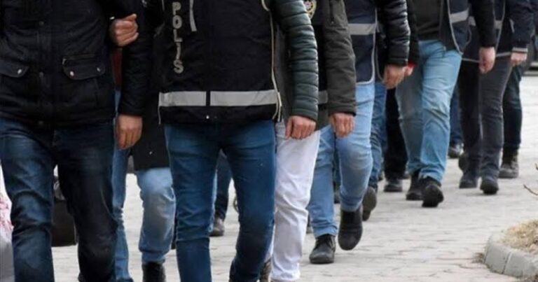 Türkiyədə FETÖ ƏMƏLİYYATI – 118 hərbçi saxlanıldı Türkiyədə FETÖ ƏMƏLİYYATI – 118 hərbçi saxlanıldı
