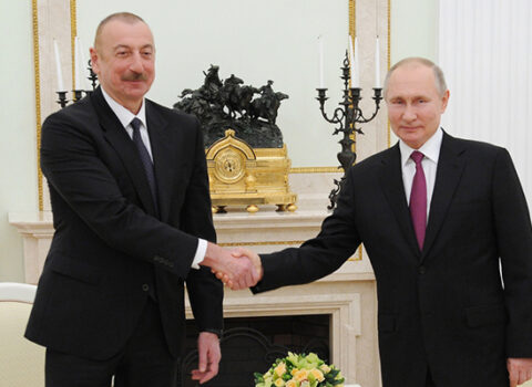 İlham Əliyev Putinlə təkbətək görüşdü