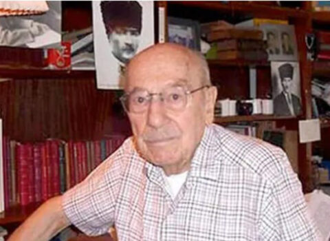 Türkiyədə sabiq nazir vəfat etdi