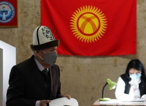 Qırğızıstanda referendum baş tutdu – NƏTİCƏ