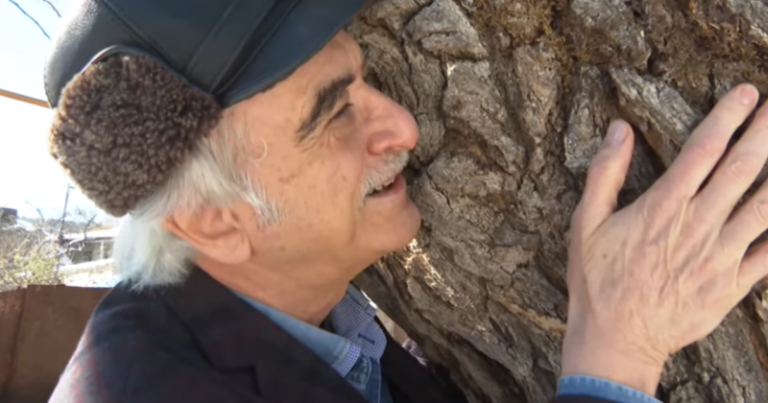 Bülbüloğlu Şuşada KÖVRƏLDİ: “Papanın əlləri dəyib bura…” – VİDEO Bülbüloğlu Şuşada KÖVRƏLDİ: “Papanın əlləri dəyib bura…” – VİDEO