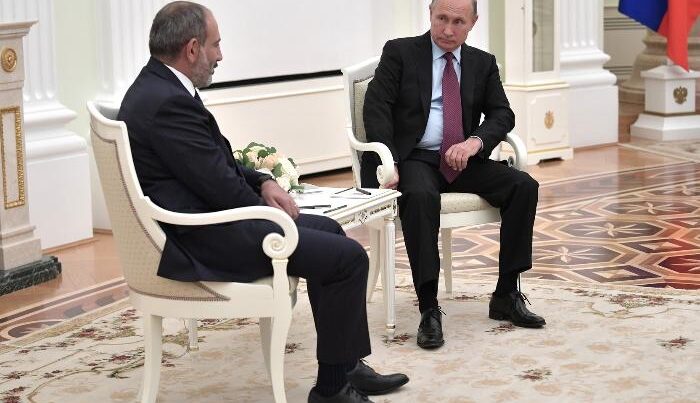 Kreml Paşinyan-Putin telefon danışığının təfərrüatlarını AÇIQLADI Kreml Paşinyan-Putin telefon danışığının təfərrüatlarını AÇIQLADI
