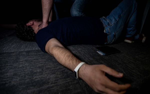 Arvadına sataşan qonşunu evə çağırdı… – Bakıda DƏHŞƏT Arvadına sataşan qonşunu evə çağırdı… – Bakıda DƏHŞƏT