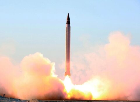 Pakistan nüvə başlığı daşıya bilən ballistik raketi sınaqdan keçirdi