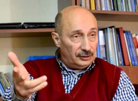 “Rus xalqı üçün çıxış yolu görmürəm” – Zərdüşt Əlizadə