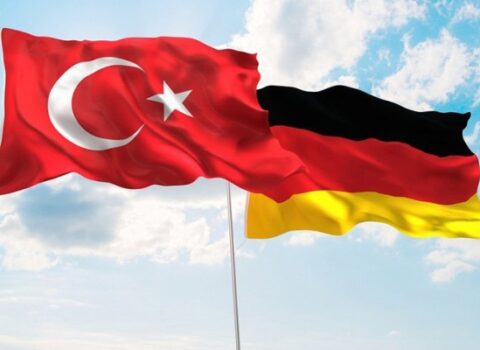 Türkiyə Almaniyadakı səfirini GERİ ÇAĞIRDI