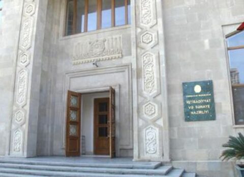 Hərracda 3 nəqliyyat vasitəsi özəlləşdirildi