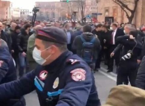 “Əgər Rusiya onun getməsinə rəy verərsə …”