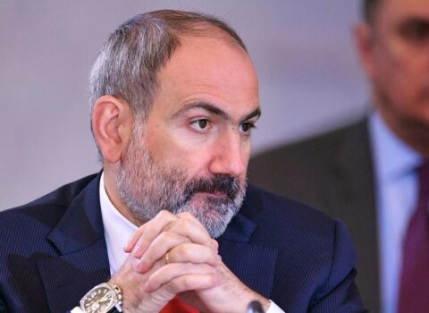 Paşinyan yenə baş qərargah rəisinin istefası təklifini prezidentə göndərdi