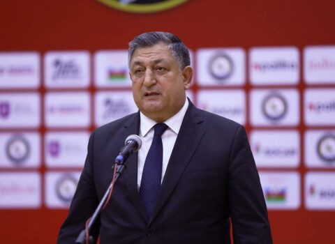 Nazir müavini xəstəxanalıq oldu – qabırğası çatlayıb