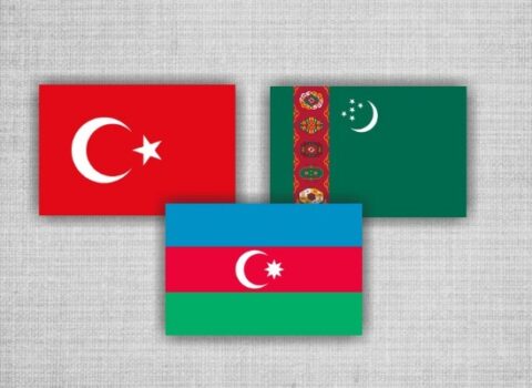 Türkiyənin XİN başçısı azərbaycanlı və türkmənistanlı həmkarları ilə danışdı