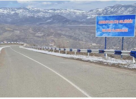 Sərhəddəki bu lövhə erməniləri təşvişə saldı — FOTOLAR