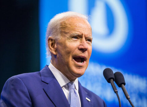 Bayden silaha nəzarət istəyir – Silah istehsalçılarına XƏBƏRDARLIQ