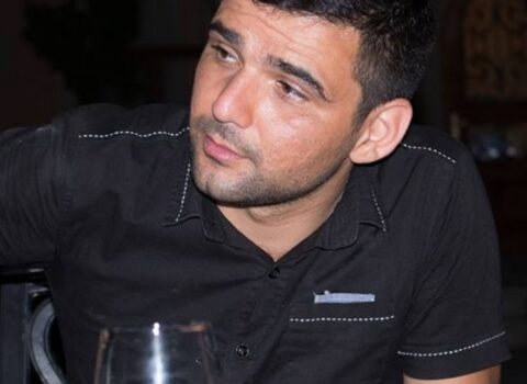 “Bədəninin 70 faizi…” – Evində partlayış olan aktyorun SON DURUMU