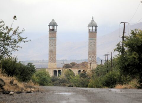 Rusiya və Ermənistan müdafiə nazirləri Qarabağdakı vəziyyəti müzakirə etdi