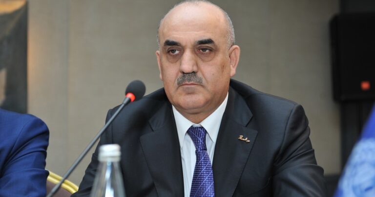 Sabiq nazir bu maddələrlə ittiham OLUNUR Sabiq nazir bu maddələrlə ittiham OLUNUR