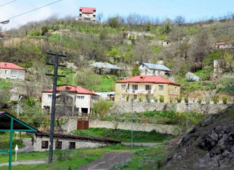 Daha bir neçə ailə Laçın şəhərinə yola salındı – YENİLƏNİB