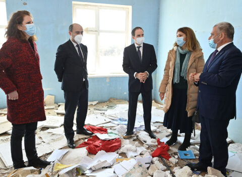 Təhsil naziri ermənilərin dağıtdığı məktəblərdə – FOTOLAR