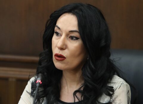 Naira Zohrabyan ermənilərin Rusiyaya rekord emiqrasiyası haqda