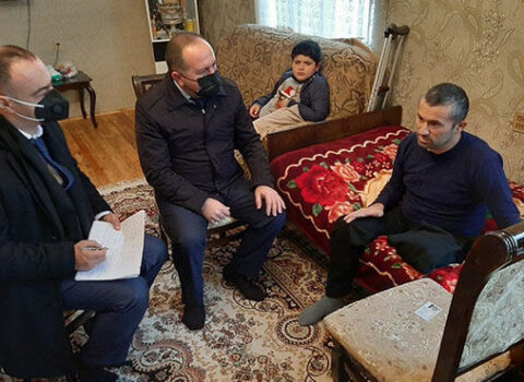 “Bütün orqanlarım qəlpə ilə doludur” – Erməni terrorundan zərər çəkən Bərdə sakini – FOTOLAR