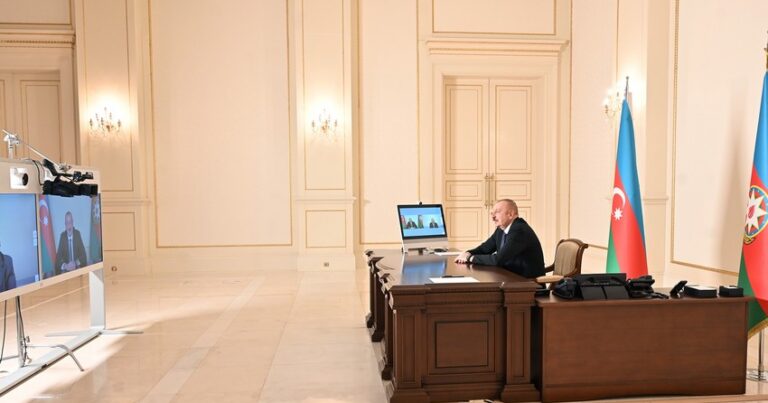 Prezident Mark Şnayeri videoformatda qəbul etdi – FOTO Prezident Mark Şnayeri videoformatda qəbul etdi – FOTO