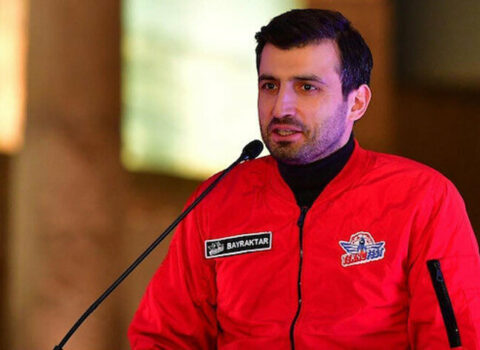 Selçuk Bayraktar da şəhidlərimizdən yazdı