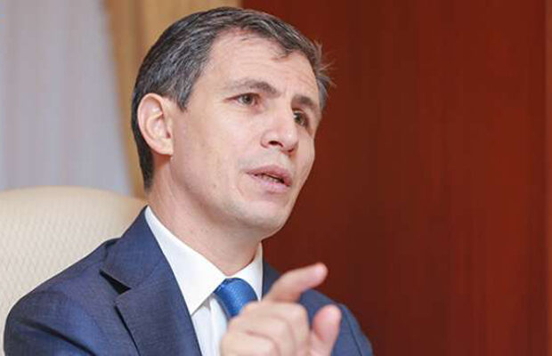 Zahid Orucdan Ramiz Mehdiyev açıqlaması: “Kimisə atalıqda görməmişəm…”