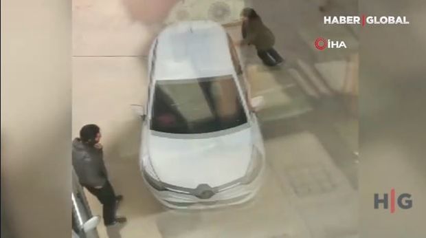 Narkotik istifadəçiləri maşını polisin üstünə sürdü – ANBAAN VİDEO Narkotik istifadəçiləri maşını polisin üstünə sürdü – ANBAAN VİDEO