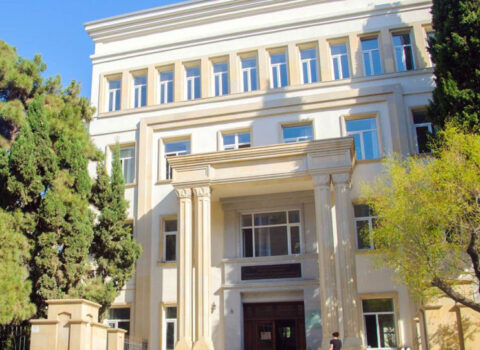 Qadın məktəb direktorlarının sayı azdır – SƏBƏB NƏDİR?