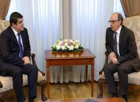 Arutyunyan Ayvazyanla görüşdü: diqqət çəkən məqamlar – FOTO
