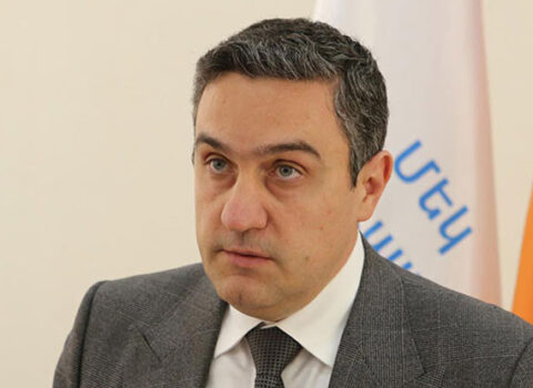 Kazinyan: “Əliyev Artak Davtyana Ermənistan ordusunu tamamilə məhv etmək tapşırığını verib”