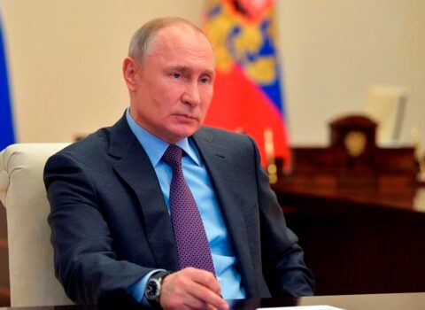 “Onlarda pis adət yaranıb, Rusiyanı hədəf alırlar” – Putin Qarabağdan DANIŞDI