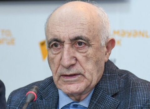 Məşhur YAP-çıdan sərt sözlər: “İstəyirlər ki, Azərbaycanda ağıllı adam az olsun“