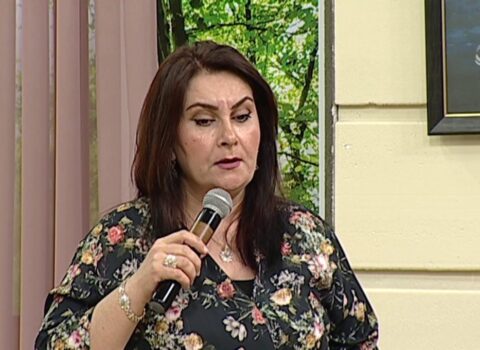 Gözəllik salonunda masajçı və administrator işləyən keçmiş həkim-müğənni: “Həyatdır da…”