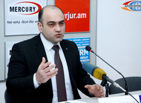 Tadevos Avetisyan: “Ermənistan sabit addımlarla defolta doğru gedir”
